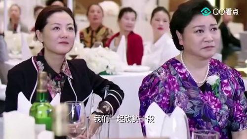 现场众人吃瓜视频大全,视频大全揭秘娱乐圈幕后趣闻 现场众人吃瓜视频大全,视频大全揭秘娱乐圈幕后趣闻