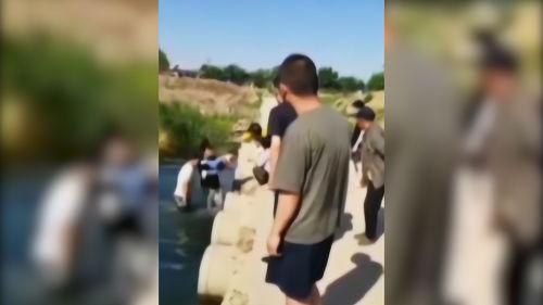 海边吃瓜现场视频,欢乐时光尽收眼底 海边吃瓜现场视频,欢乐时光尽收眼底